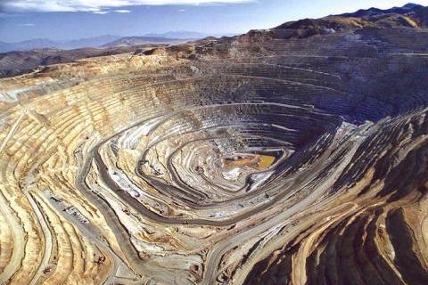 سرمایه‌گذاری 74 میلیارد دلاری شیلی در 49 پروژه استخراج معدنی