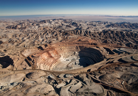 بلاتکلیفی ۹۰۰ معدن در پهناورترین استان کشور